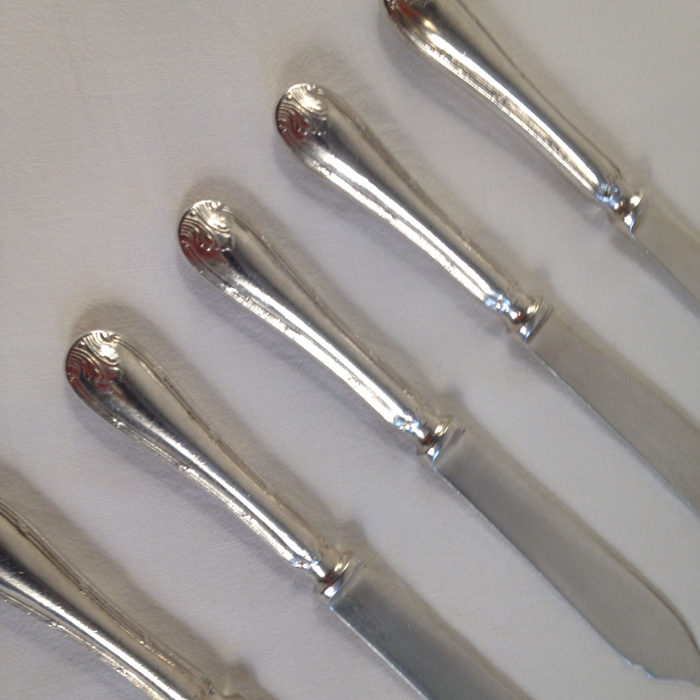 5 butter knives in silver metal Mappin & Webb