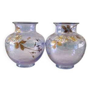 Paire de petits vases