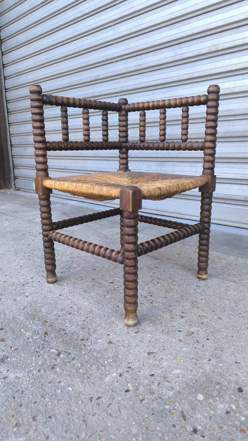 Fauteuil coin du feu en bois tourné début xx ème