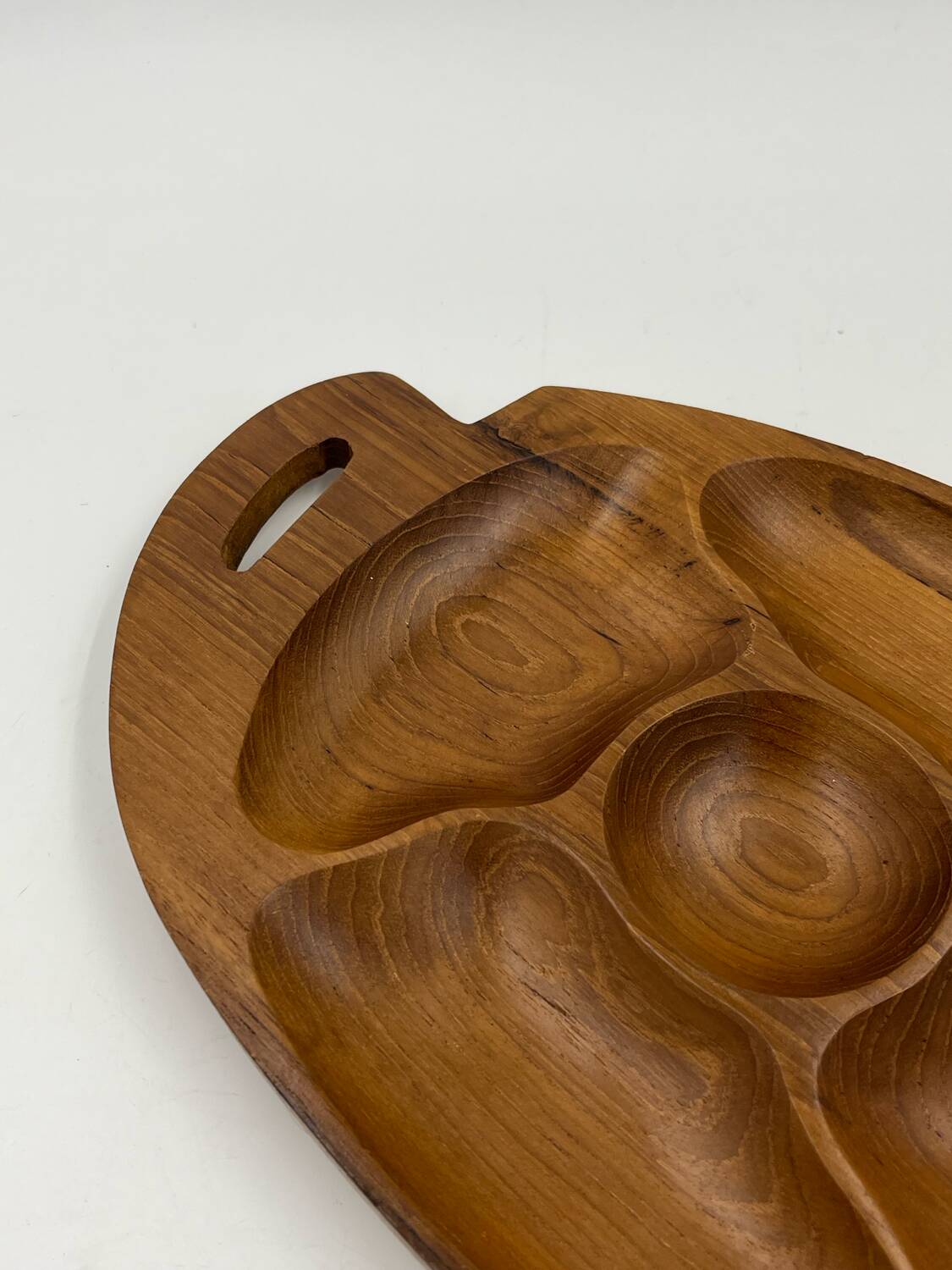 Solid teak aperitif dish