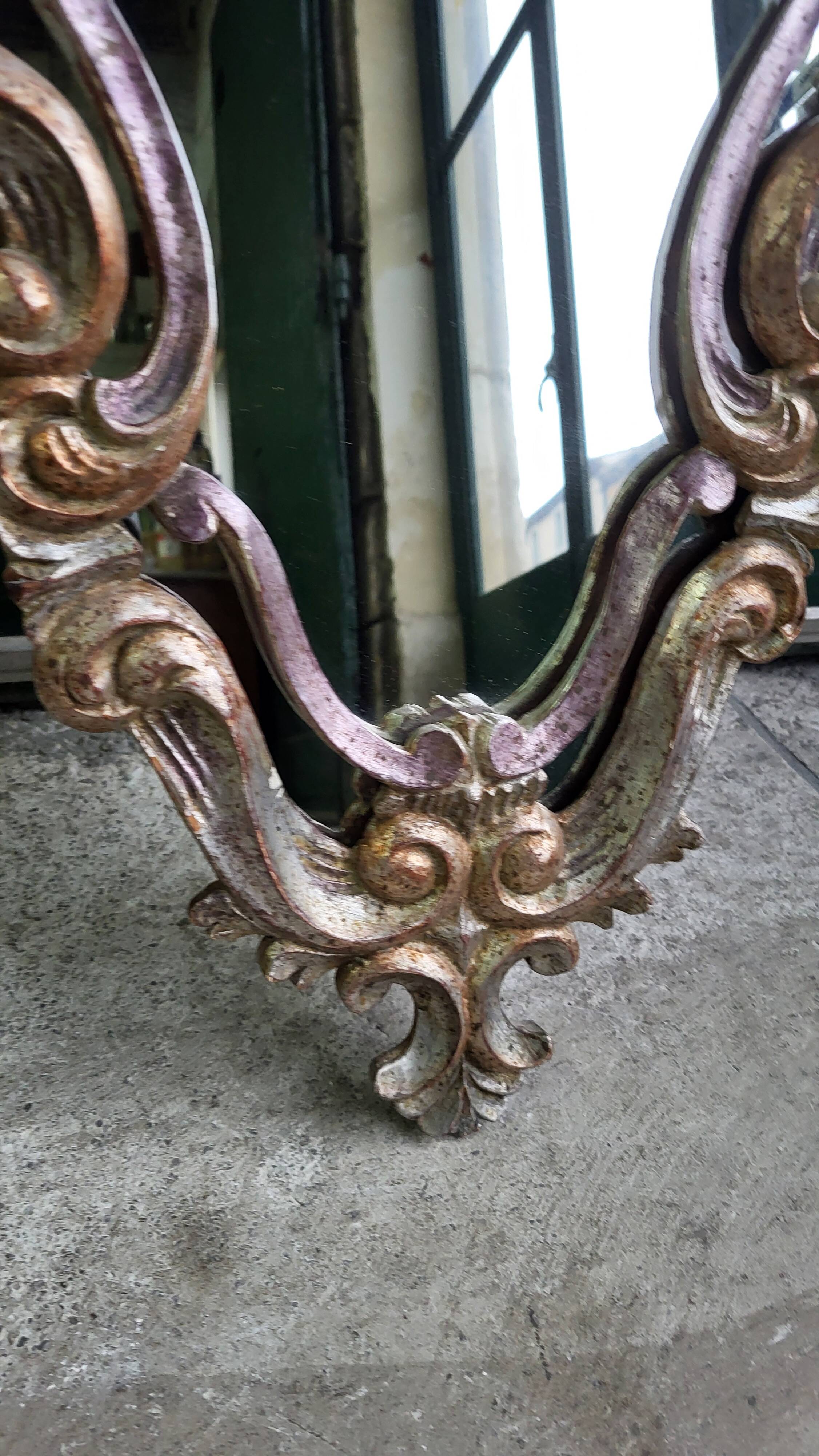 MIRROR IN LOUIS XV STYLE WITH GILDING AND SILVERING