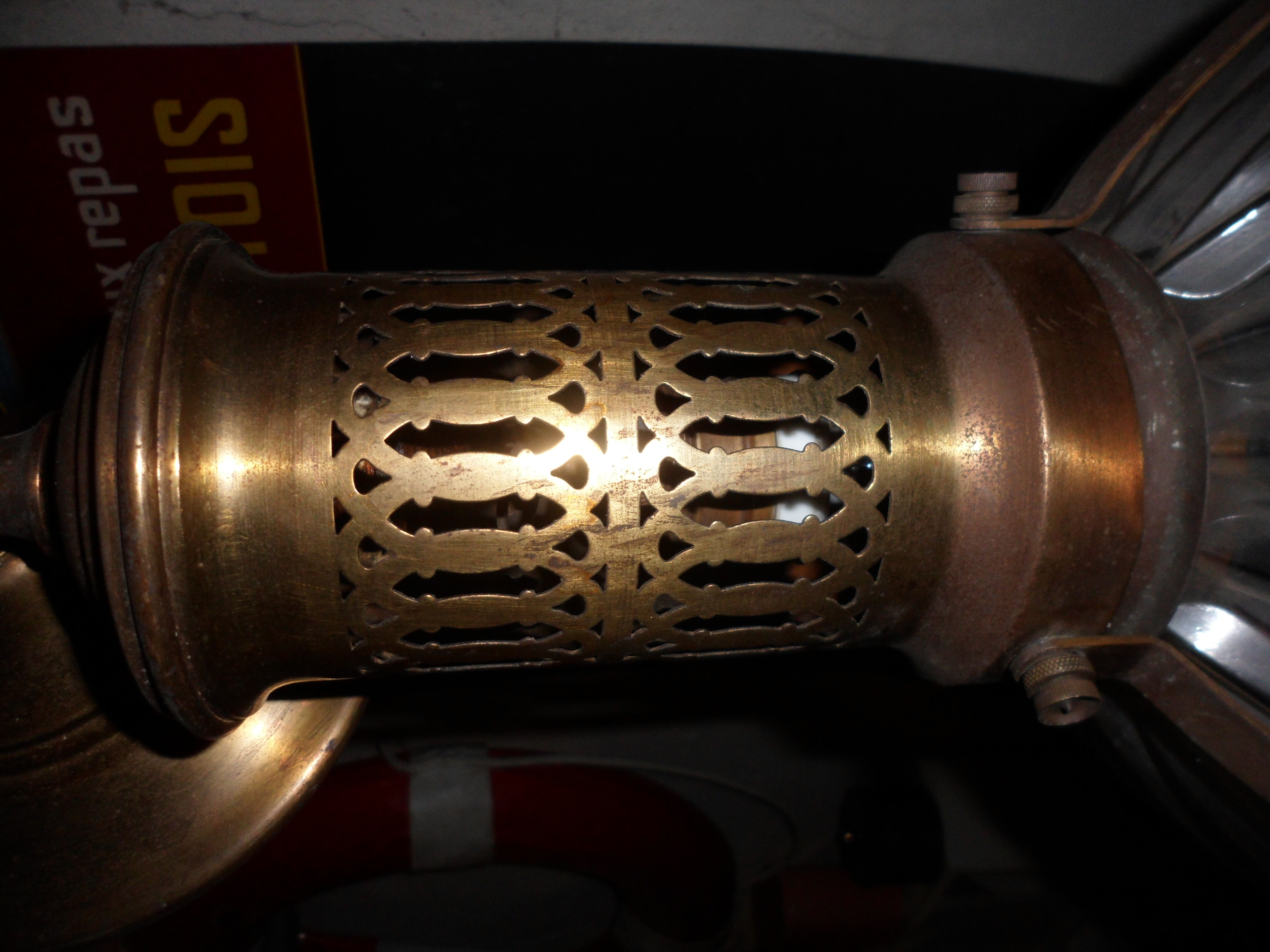 Holophane hanging lamp