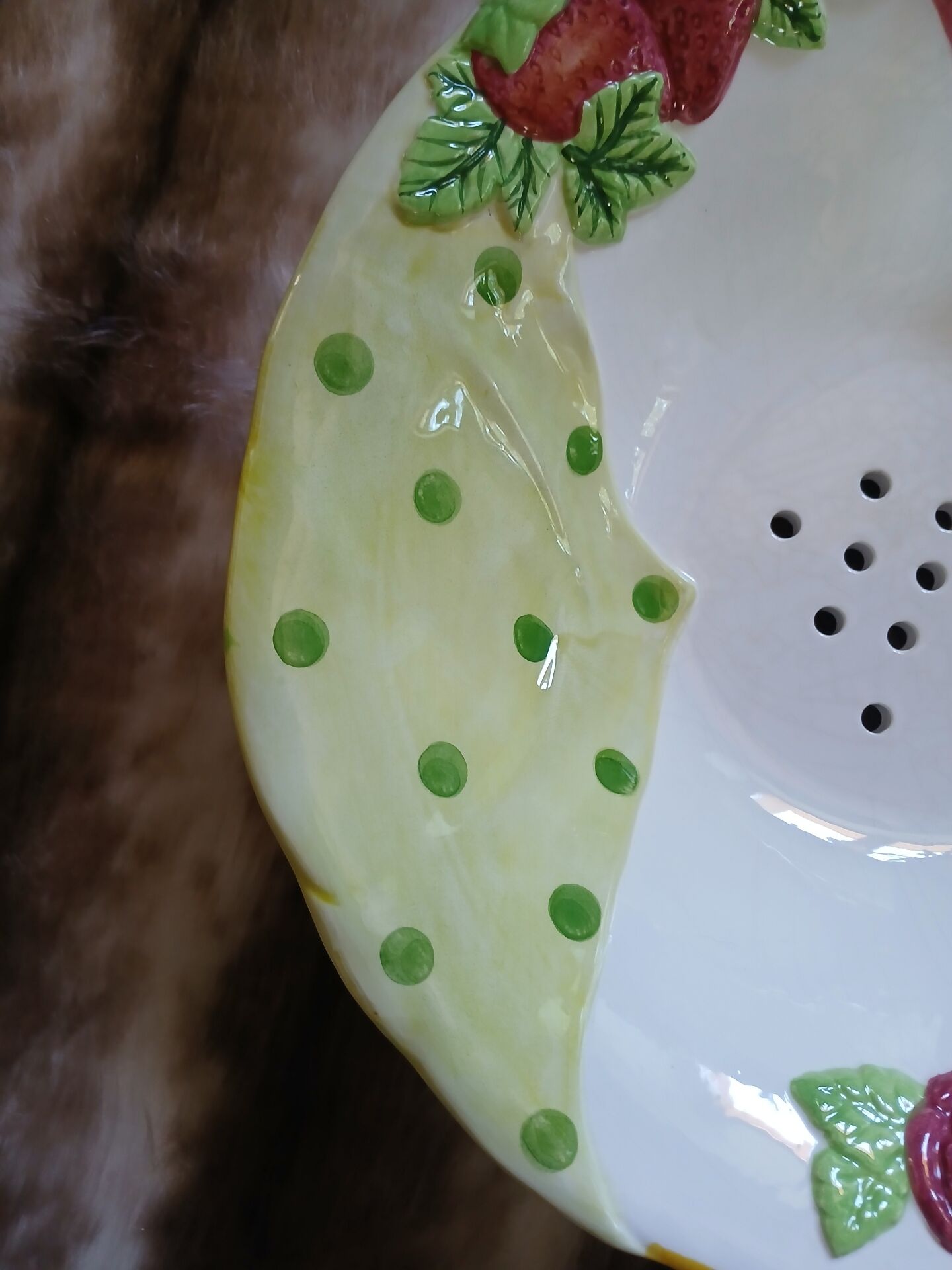 Plat / Egouttoir en barbotine 
