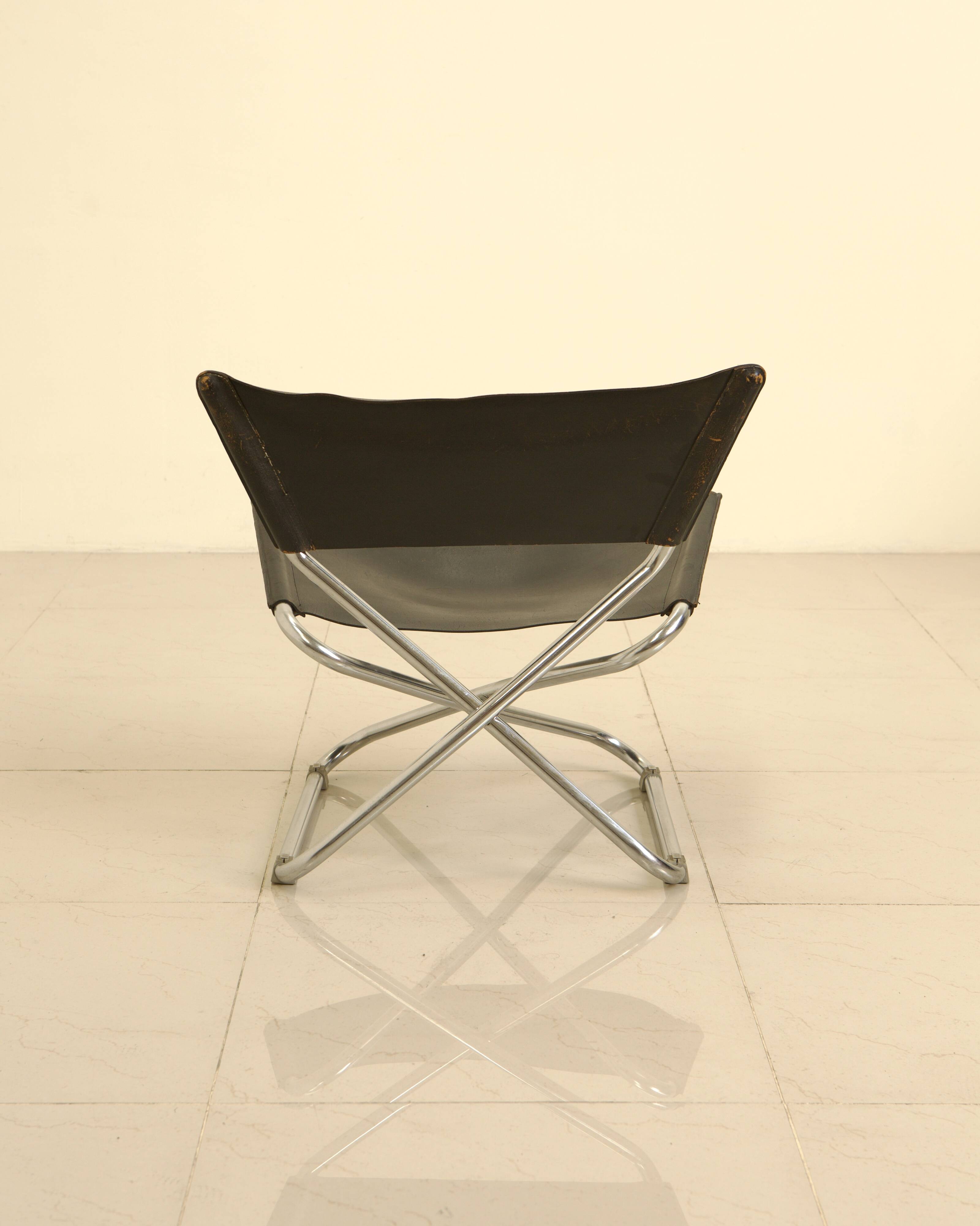 Scandinavian "Z" side chair in patinated black leather by Erik Magnussen for