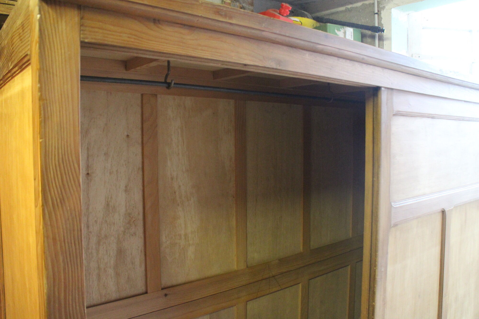 Parisian wardrobe sliding doors