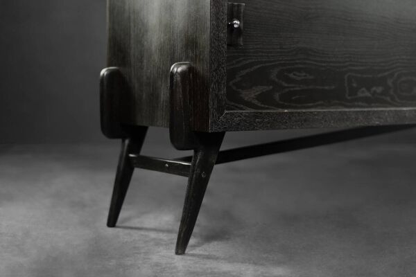 Buffet Mid-Century Moderne Scandinave en Chêne Foncé avec Poignées en Bois et en Métal, 1960s