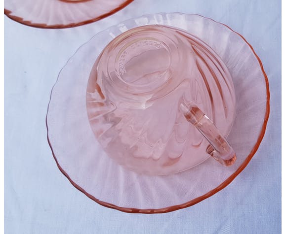 6 cups and saucers in pink glass, 60s