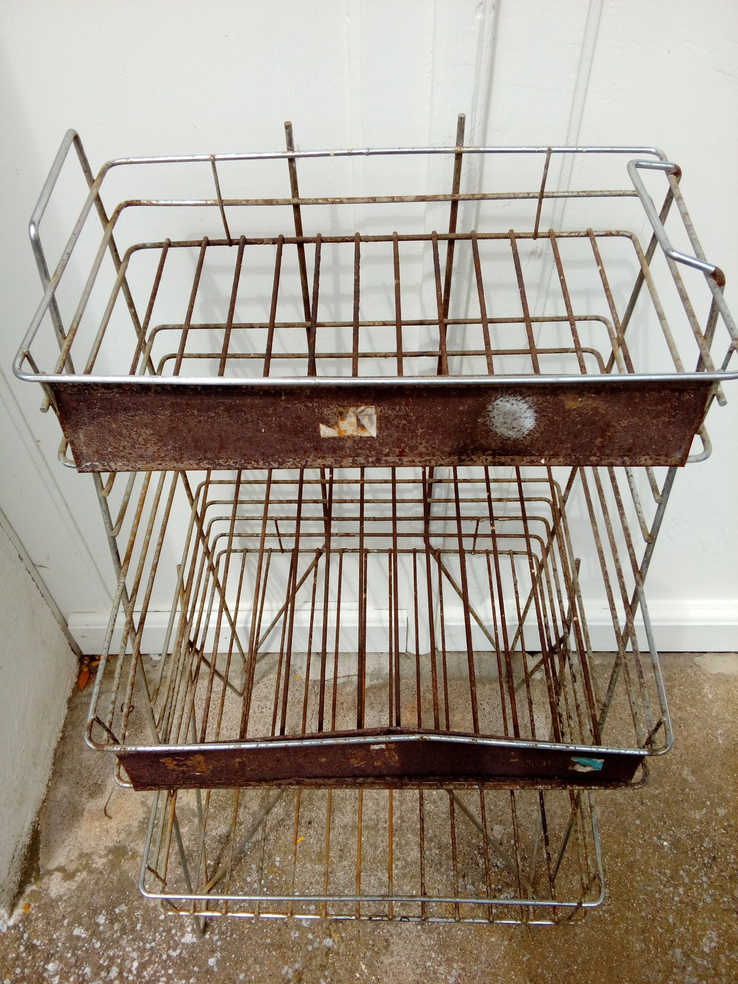 Grocery store display, trade shelf