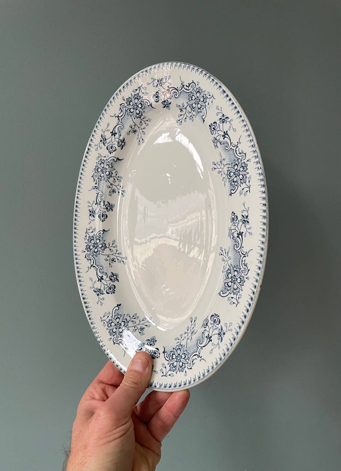 Oval dish 1900 “Réaumur” earthenware from Lunéville