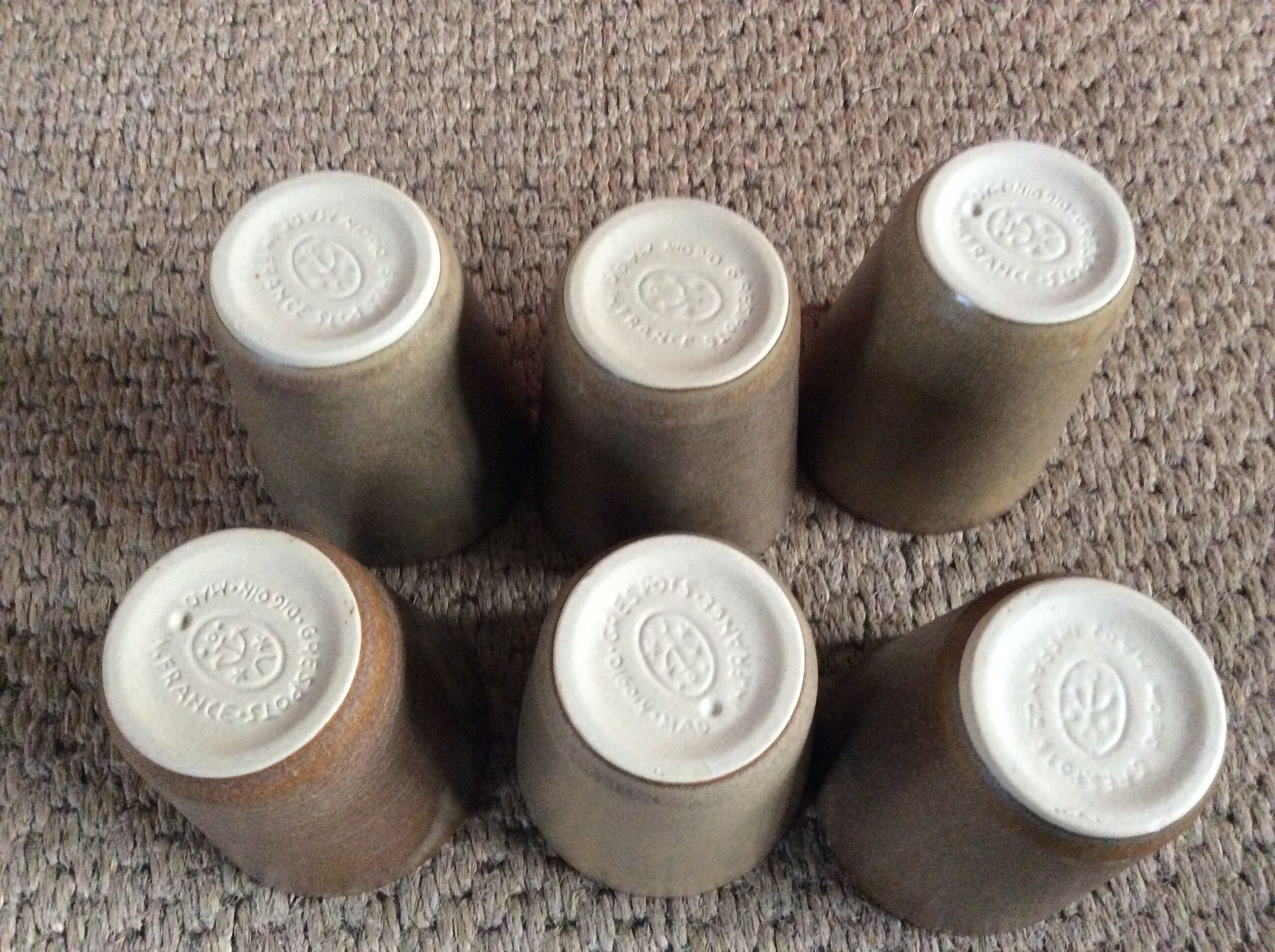 Series of 6 sandstone cups