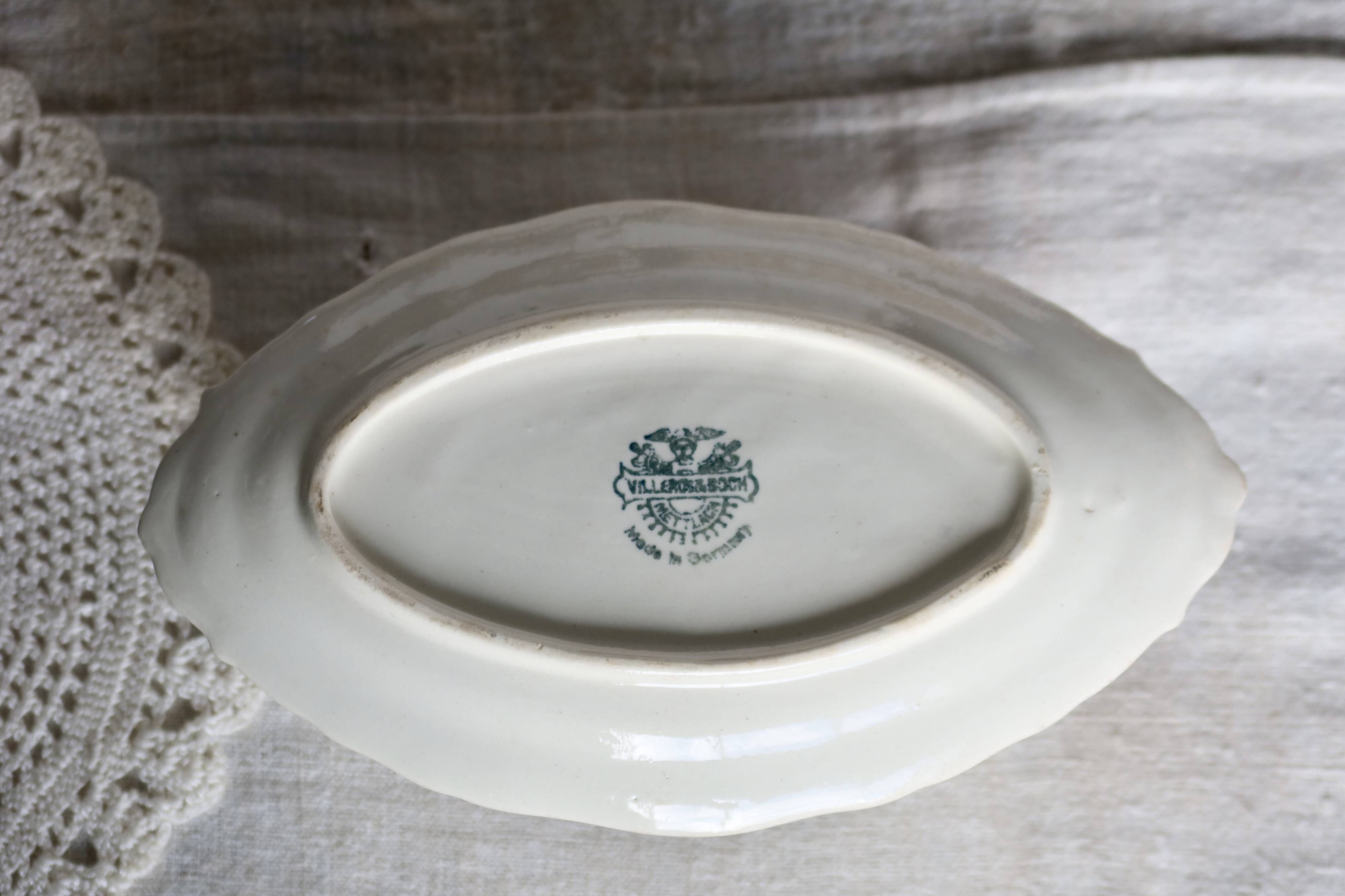 Antique ivory sauceboat Villeroy & Boch