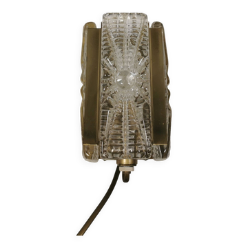 Rare lampe murale Vitrika en verre pressé et métal. Danemark années 1970.