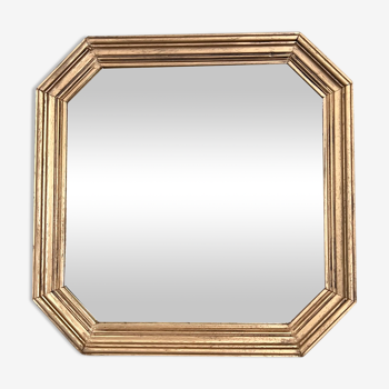 Octagonal golden mirror