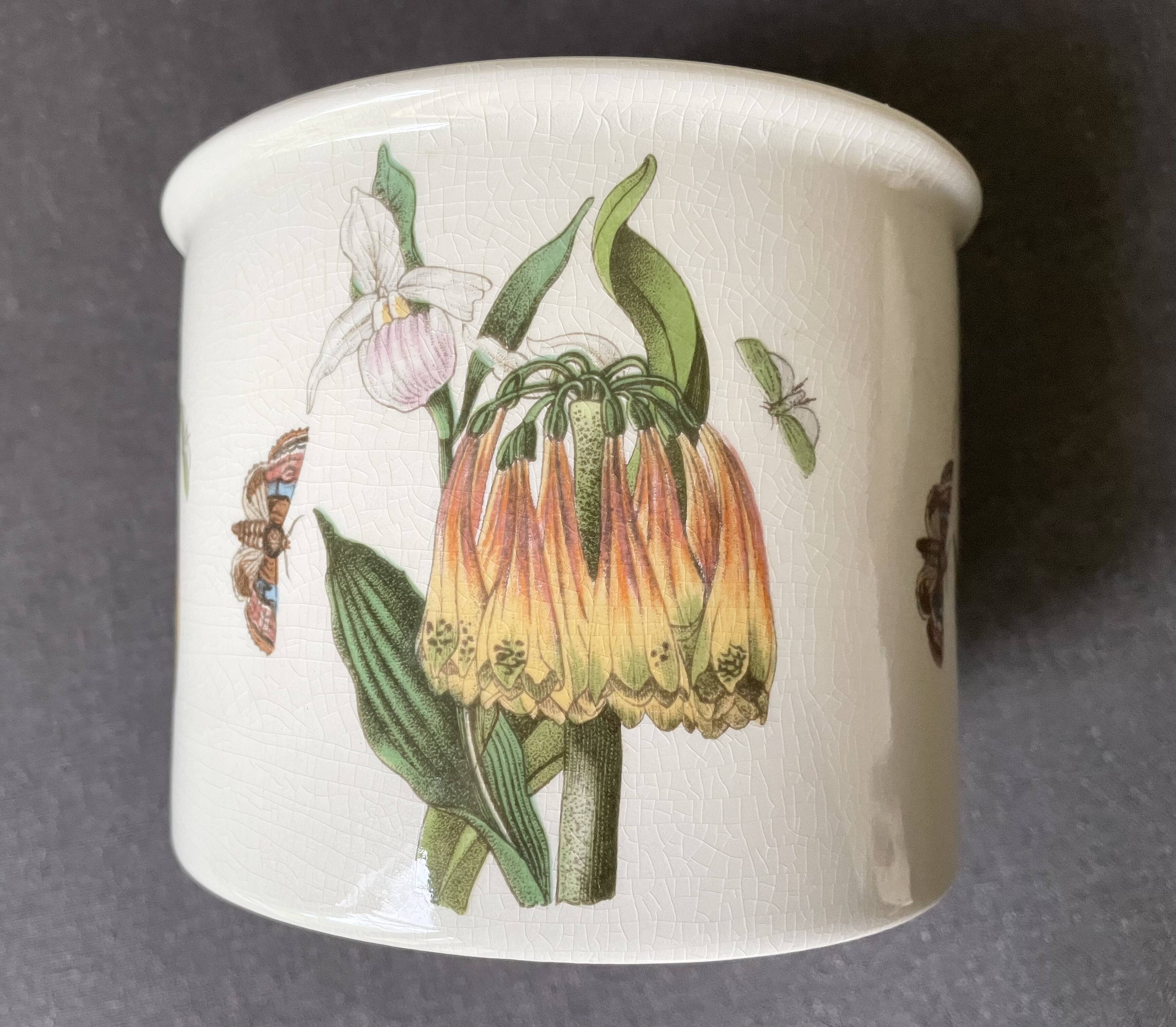 Vintage plant pot “The Botanic Garden”