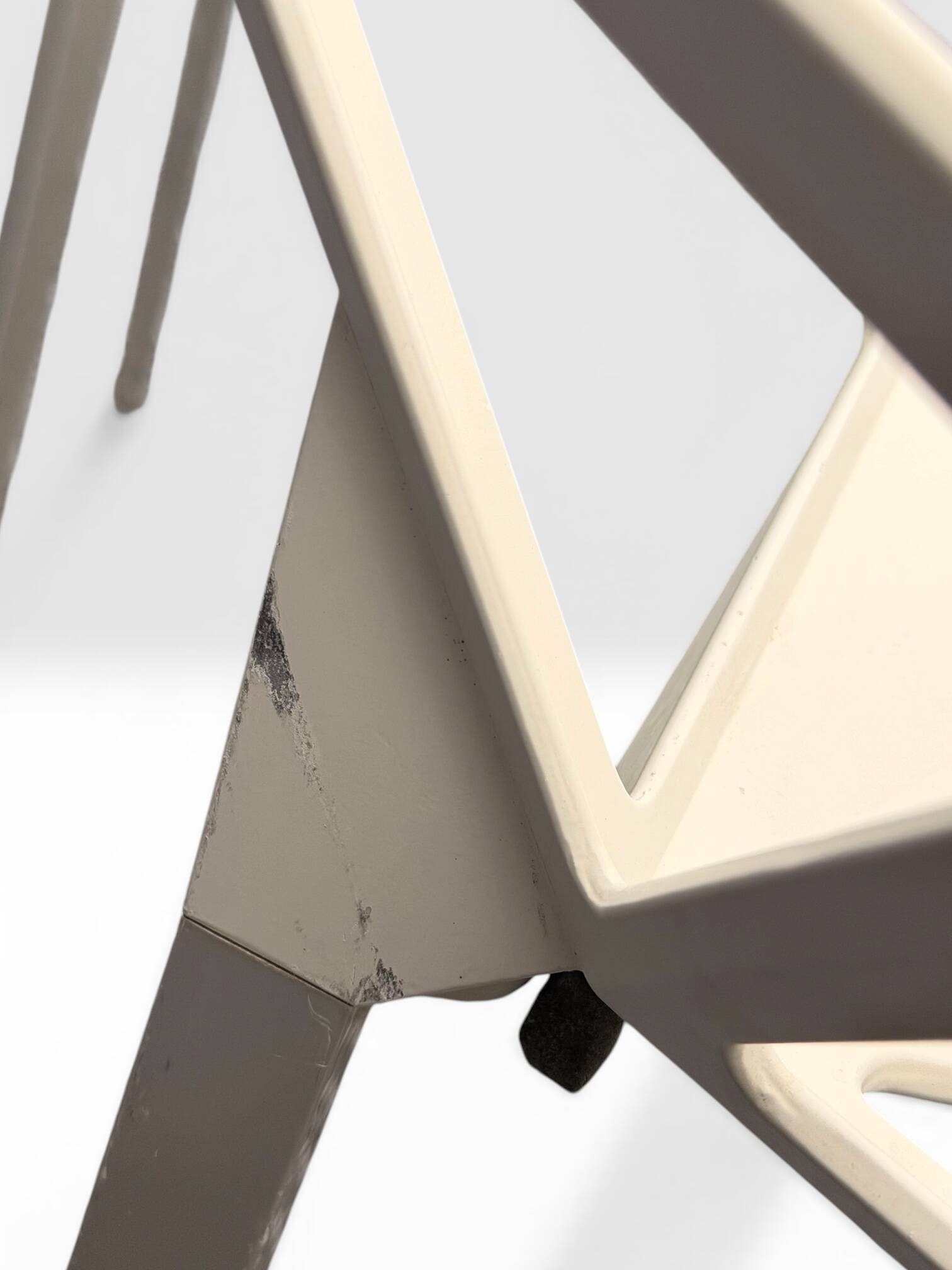 Chaise Chair One Magis Off-White | Konstantin Grcic