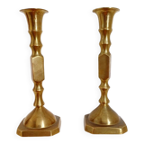 Paire de bougeoirs en laiton