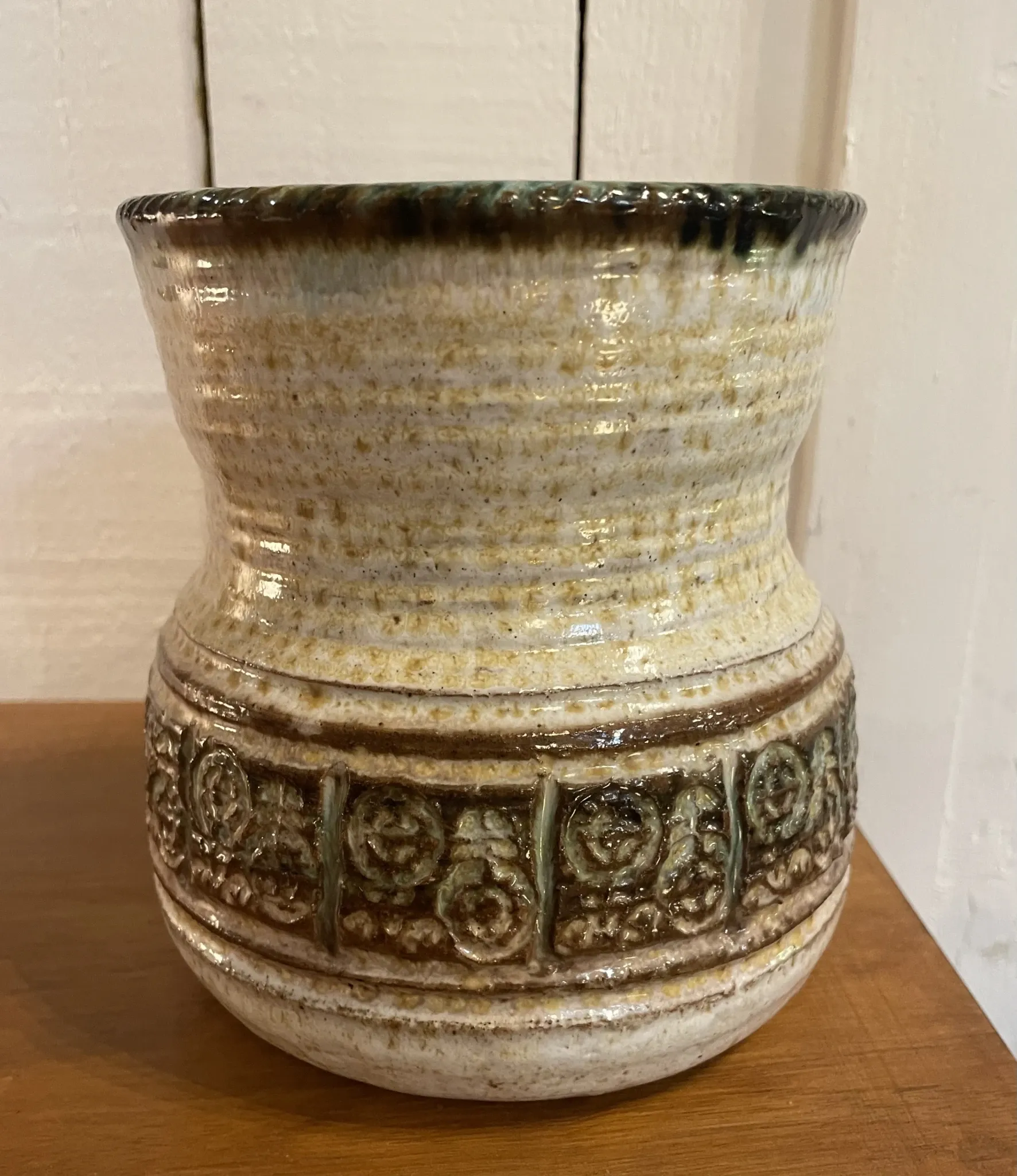 Vase en grès signé Giraud