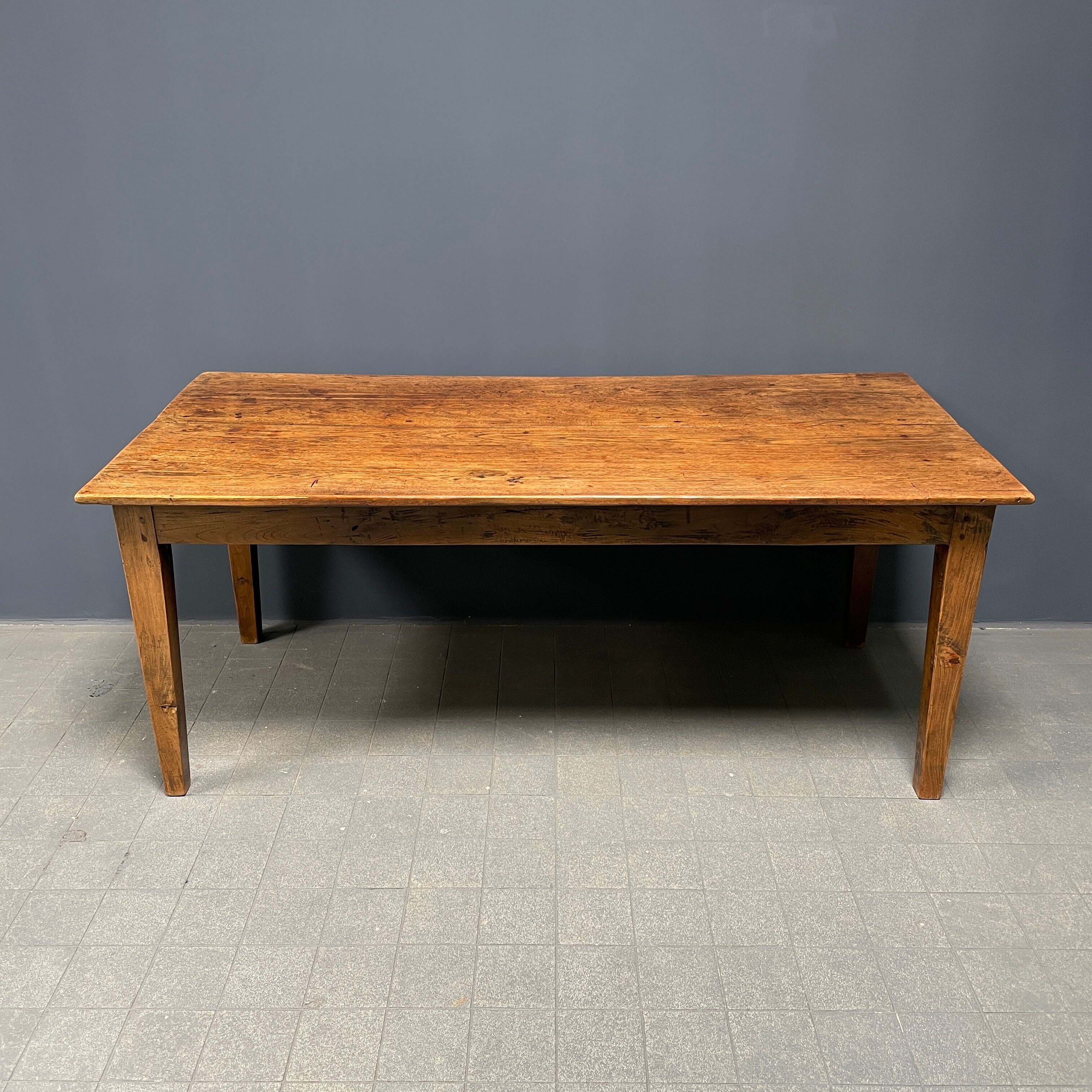 Rustic french farmhouse dining table made of oak and elm