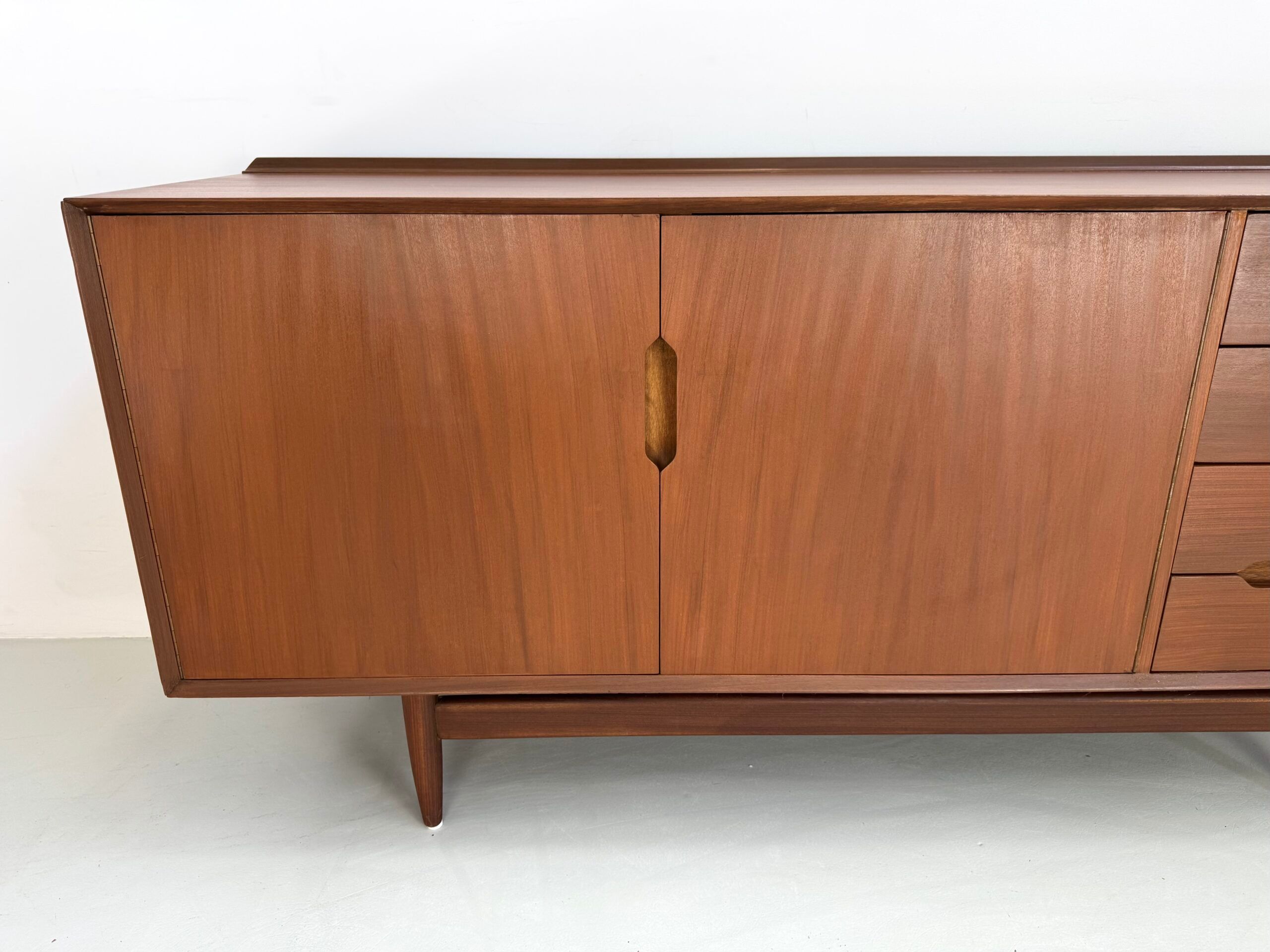 Buffet vintage Younger