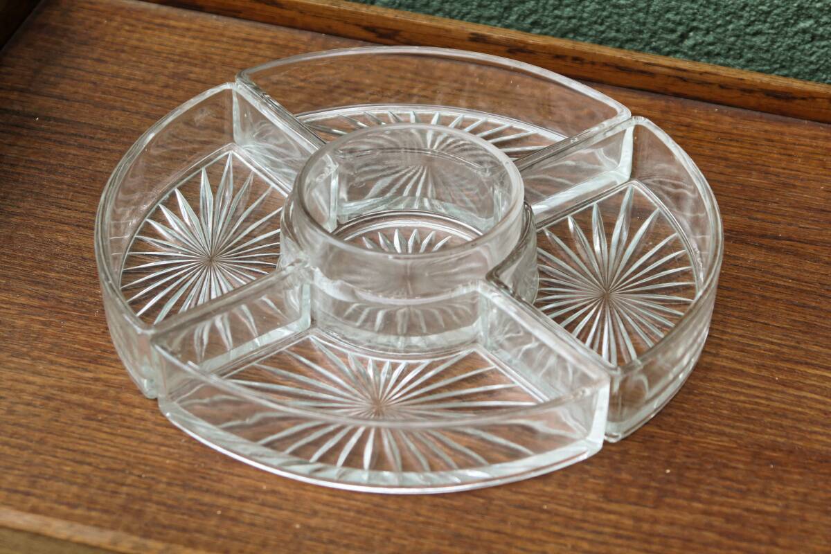 Aperitif server in silver metal