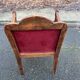Fauteuil vintage art nouveau en bois massif et velours bordeaux du 20ème