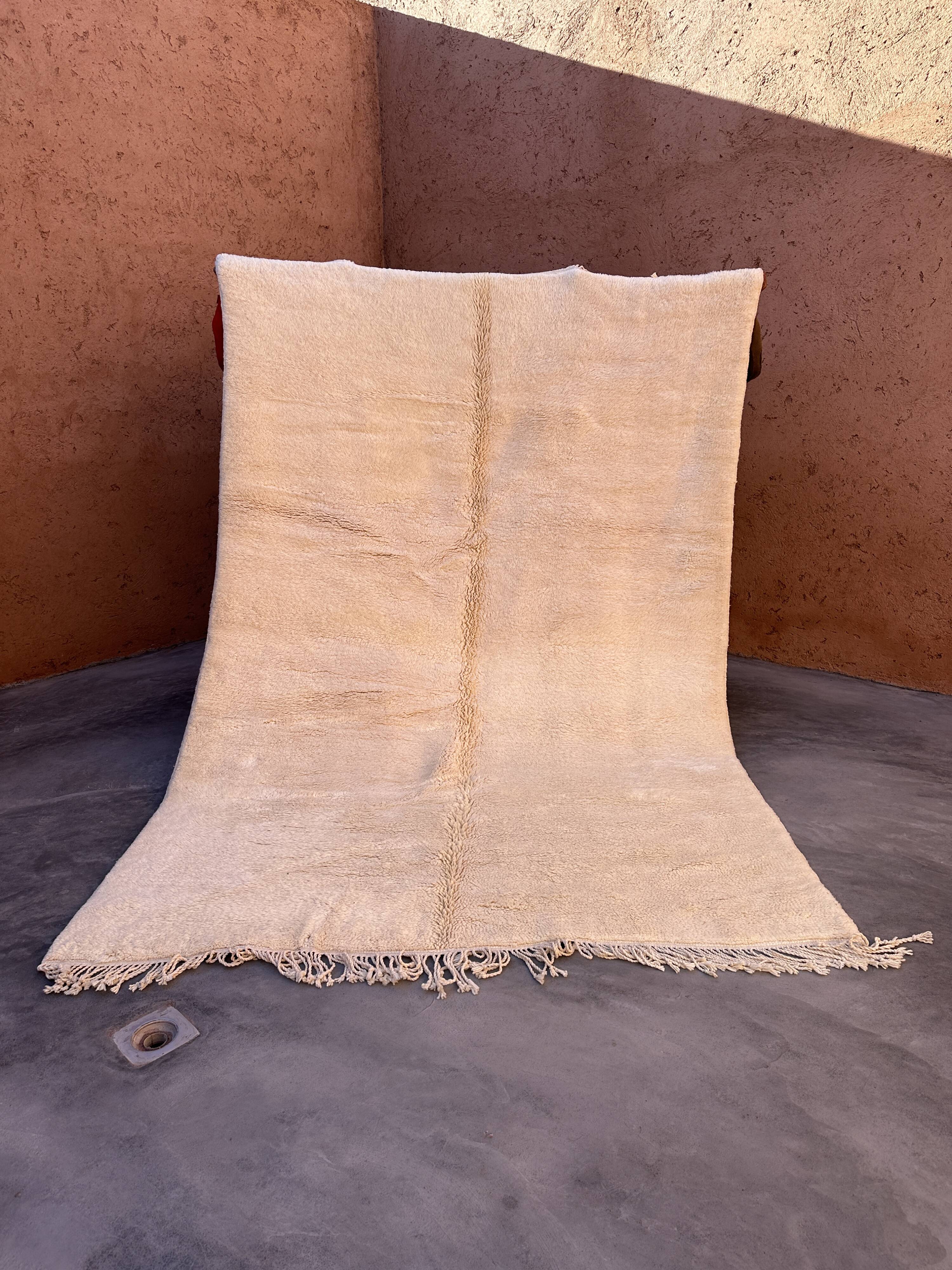 Beni M'Rirt Moroccan Rug - 205 x 303 cm