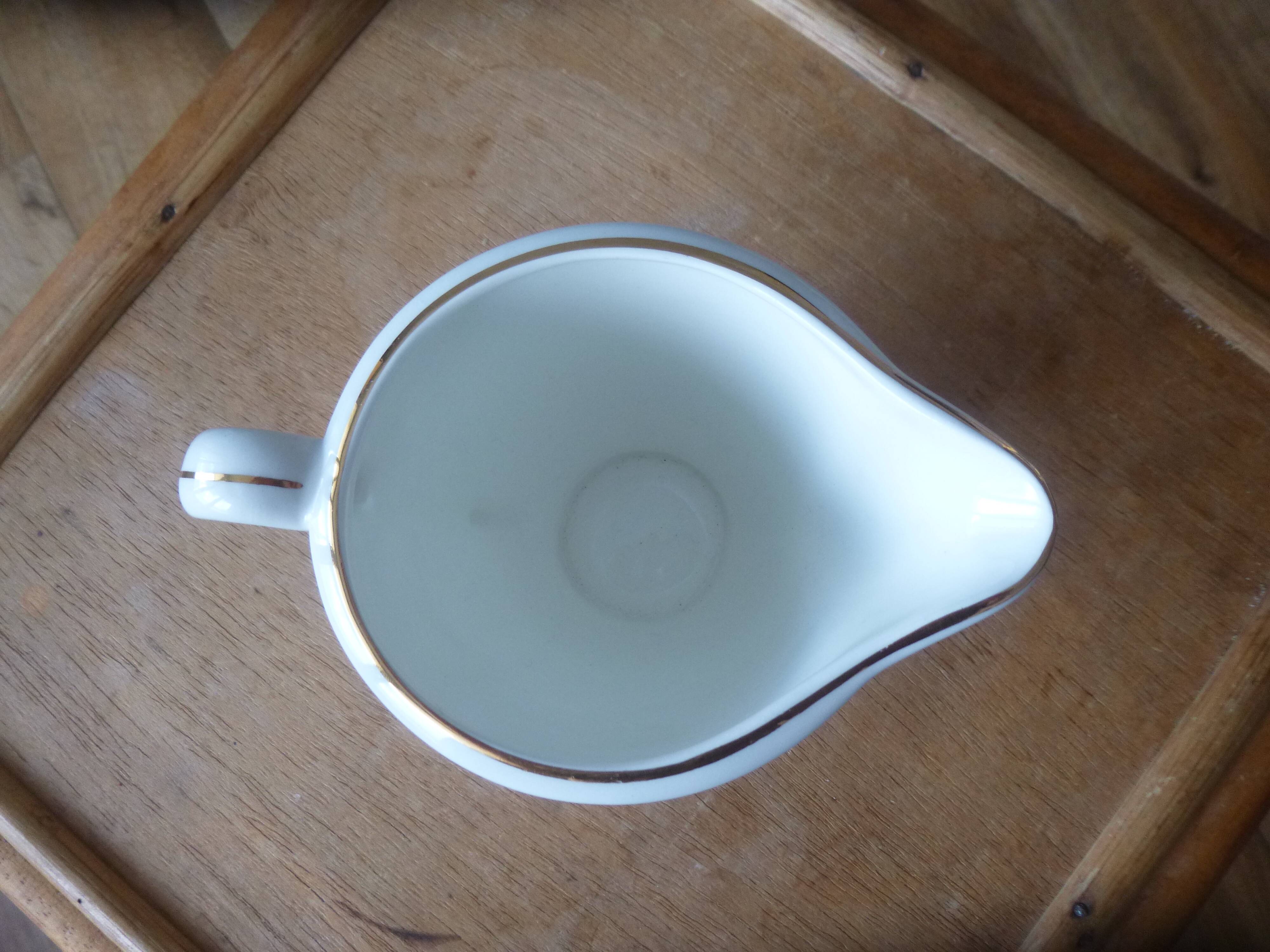 New milk jug Faience from Gien model Underwood