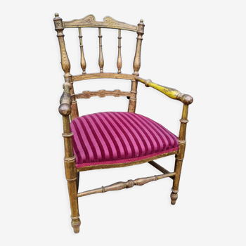 Fauteuil ancien d'enfant en bois doré xxeme