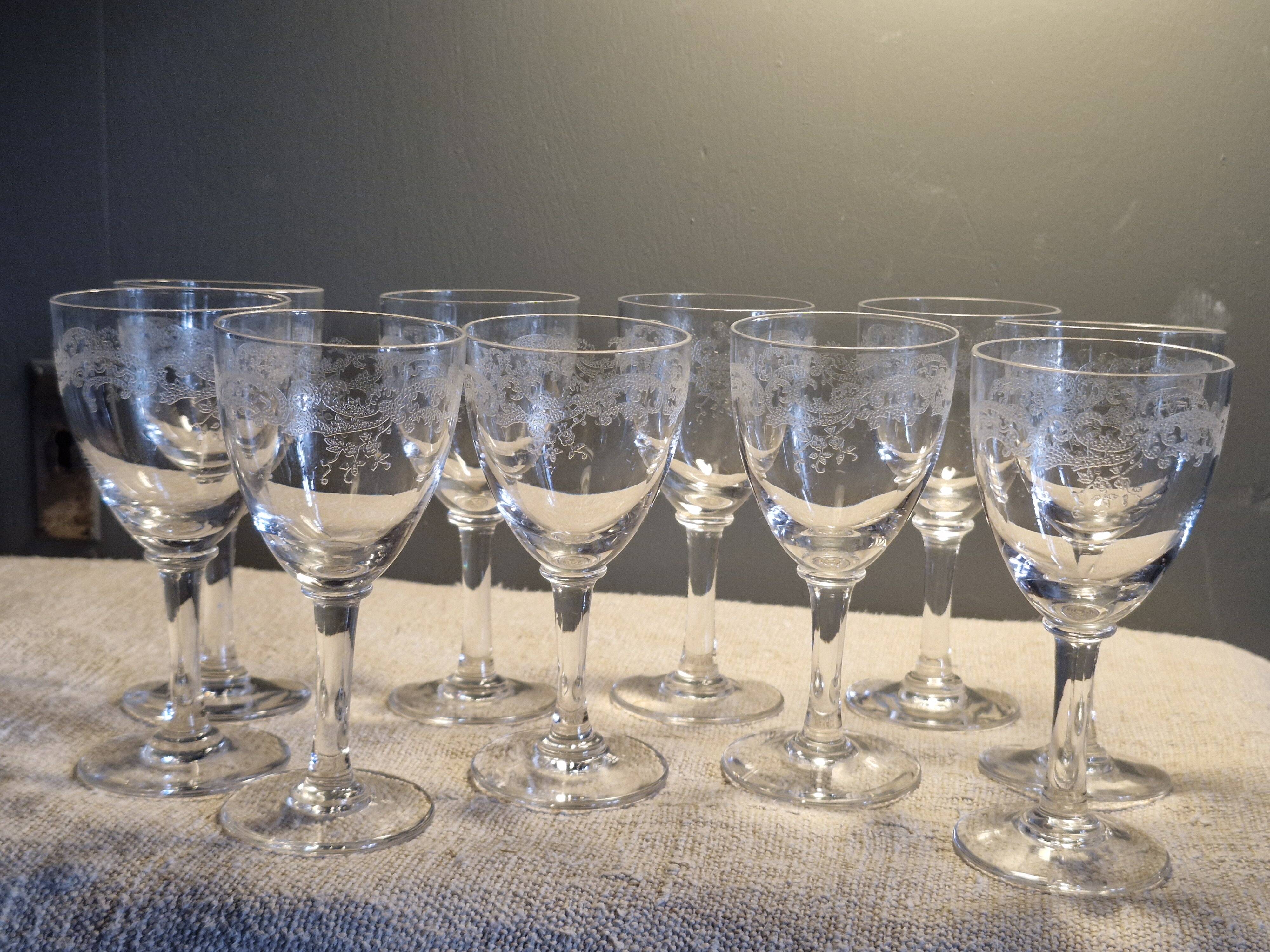 Baccarat 10 small antique glasses for white wine/port