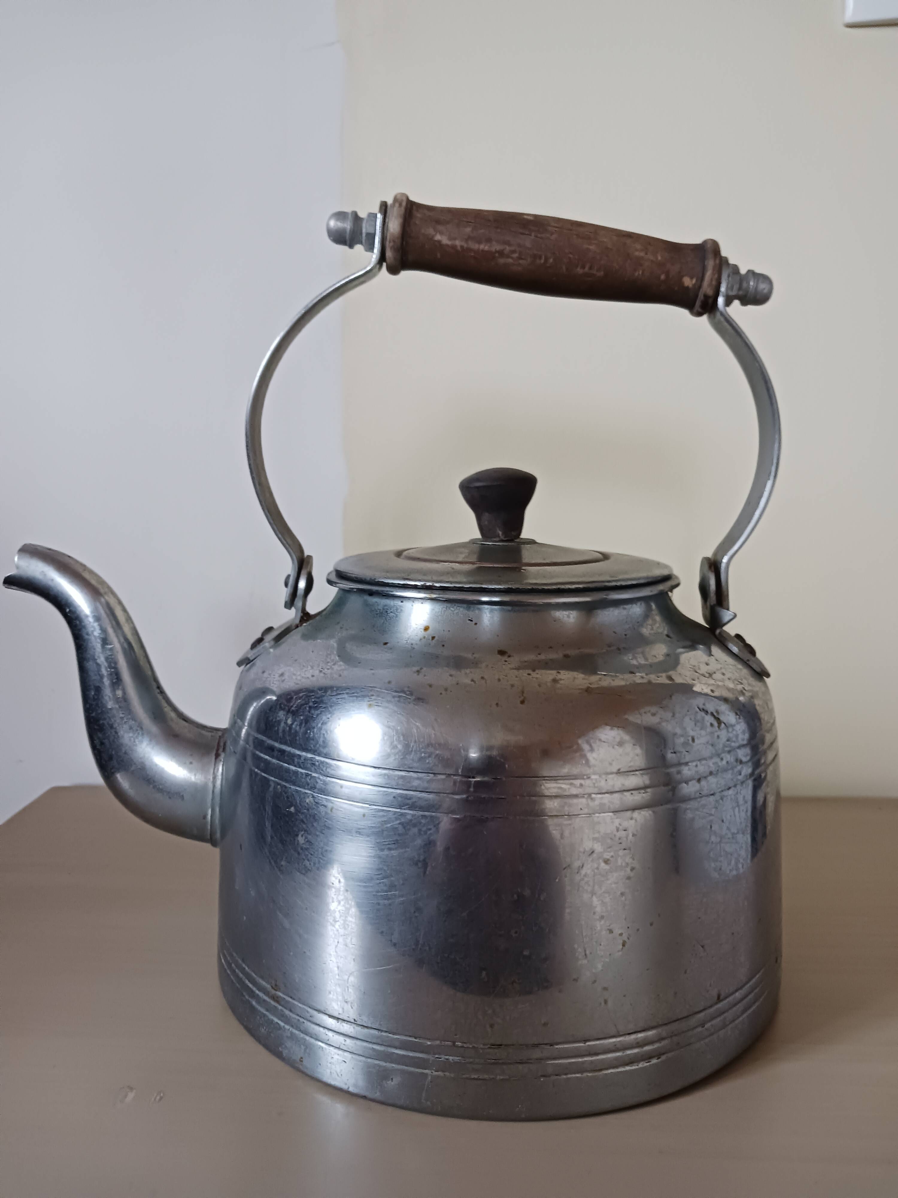 Chrome-plated copper kettle from the 50s.