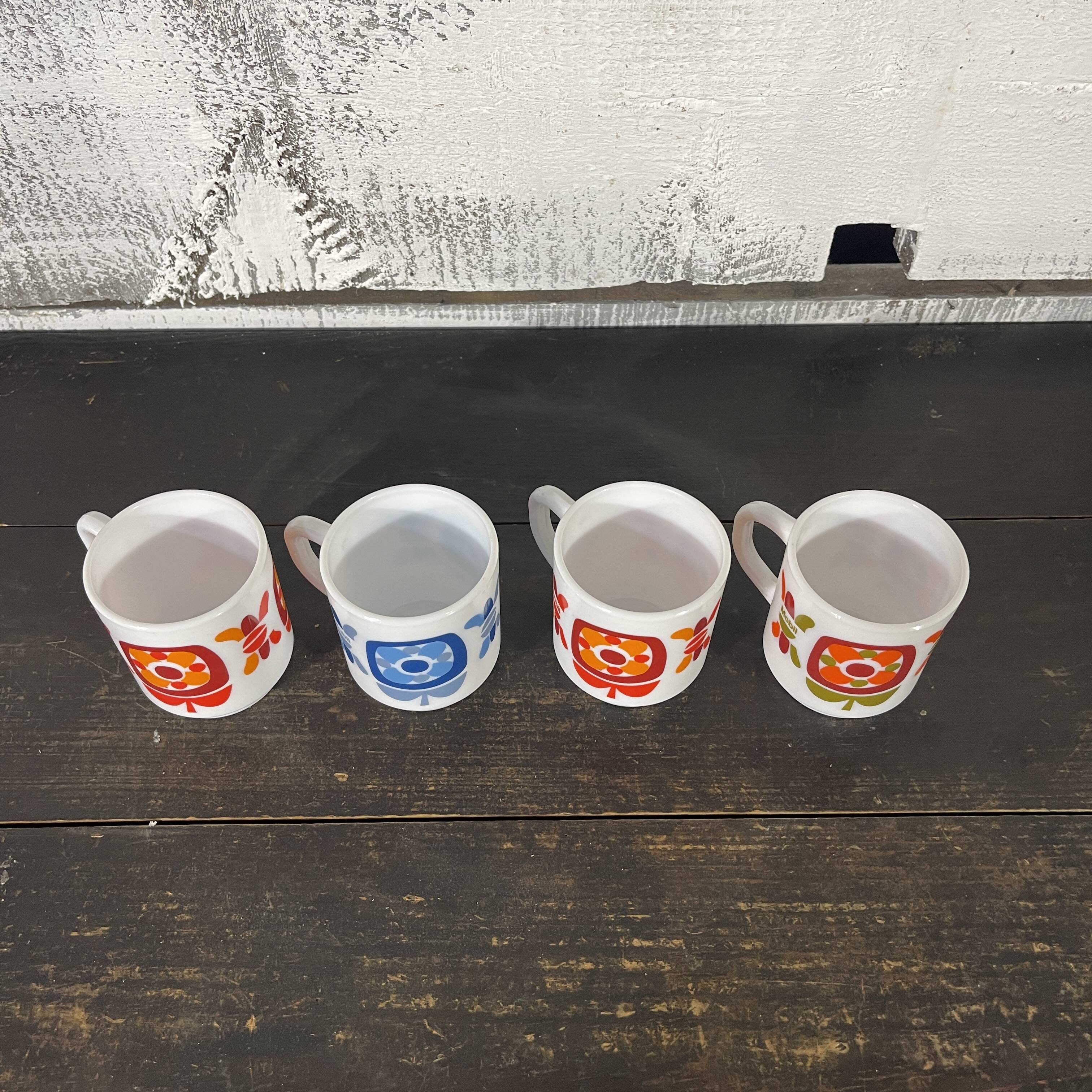Set of 4 vintage Mobil mugs