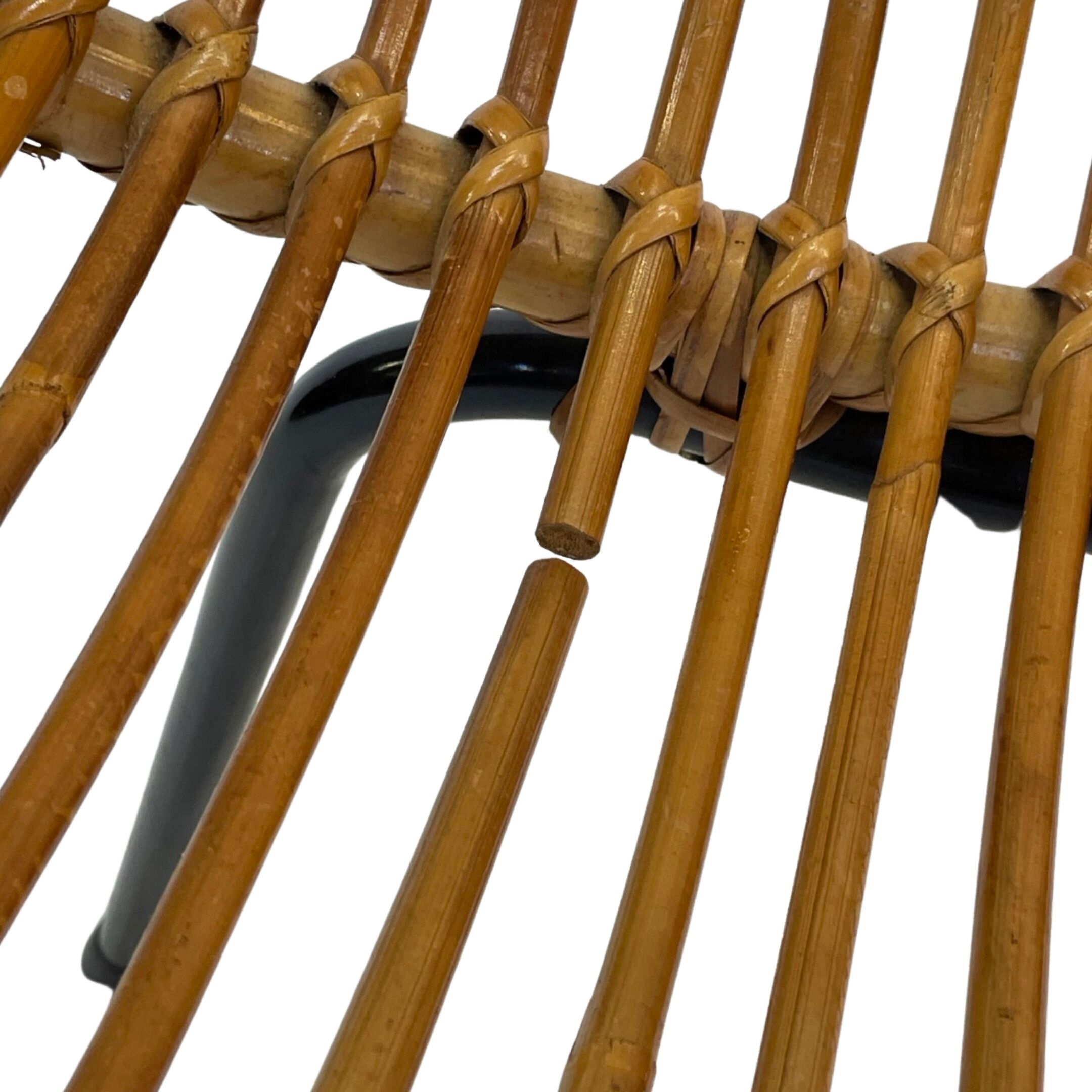 Tripod Rattan easy chair by Dirk van Sliedregt Rohe Noordwolde 1960 in the Netherlands