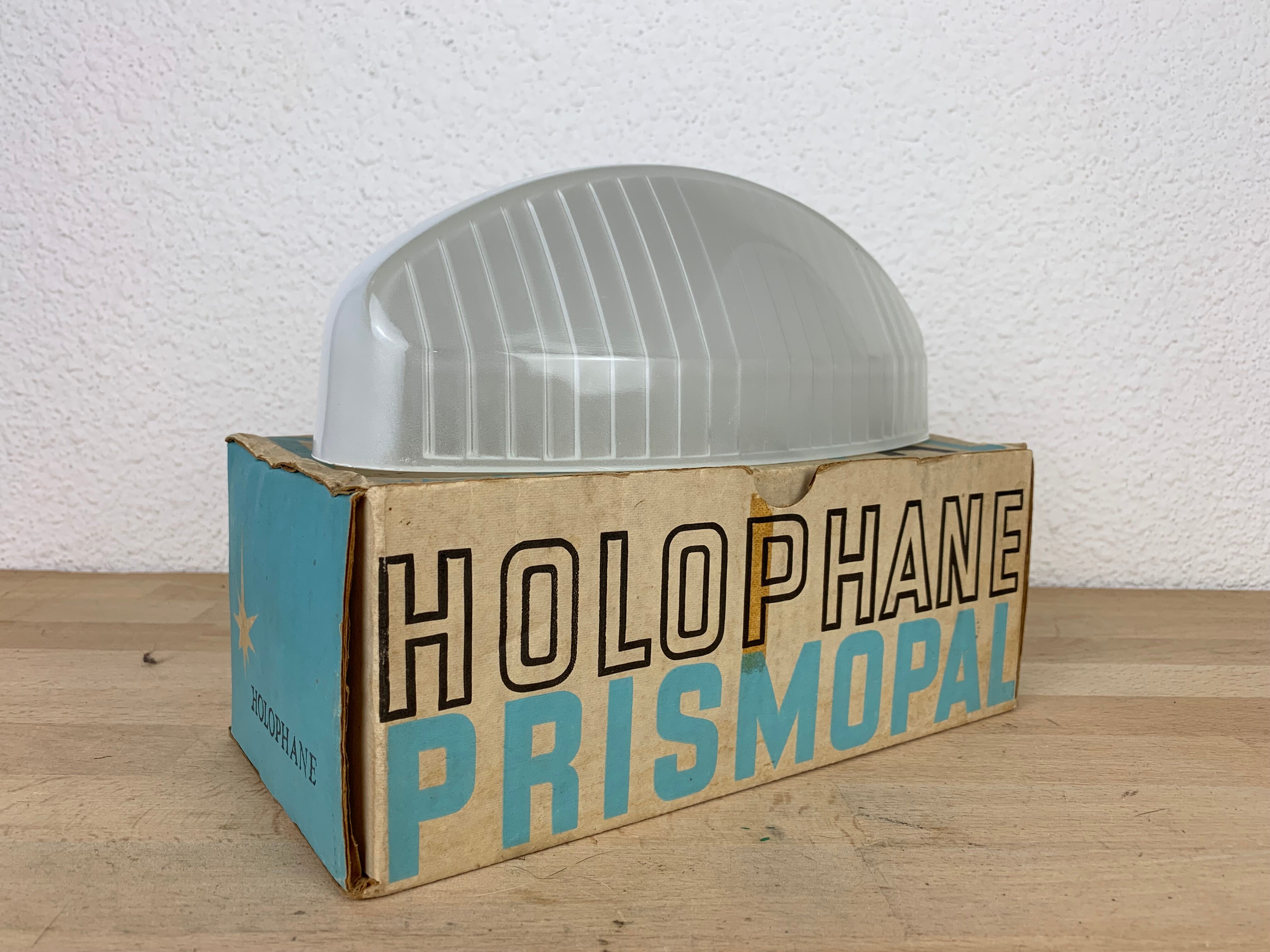 New Holophane Prismopal AMV1 wall lamp, prismatic enamelled glass