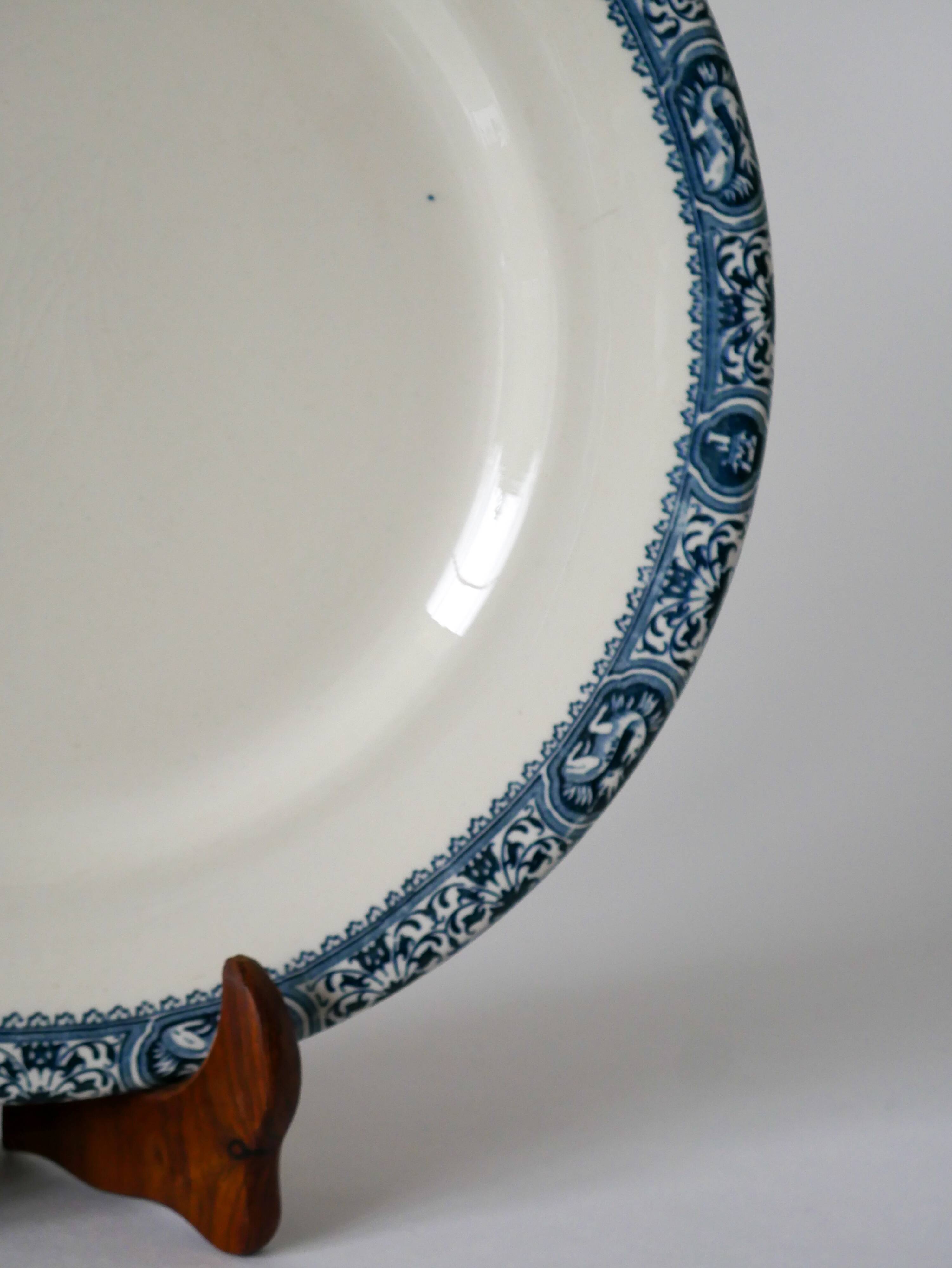 Round dish in iron earth model salins model françois 1st 19th century