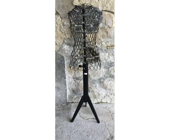 Model on tripod of the brand Ideal - Vintage 1960