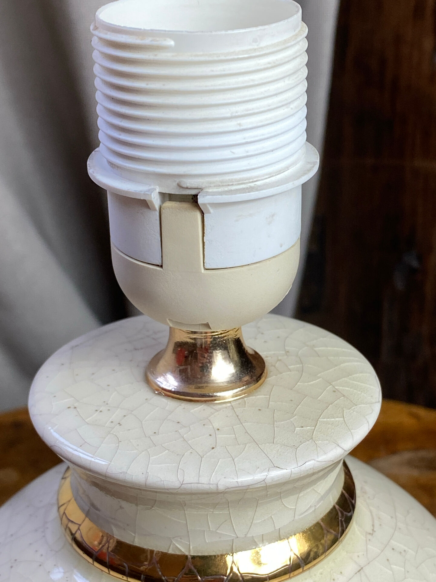Cracked ceramic lamp, fabric shade, 1980s.