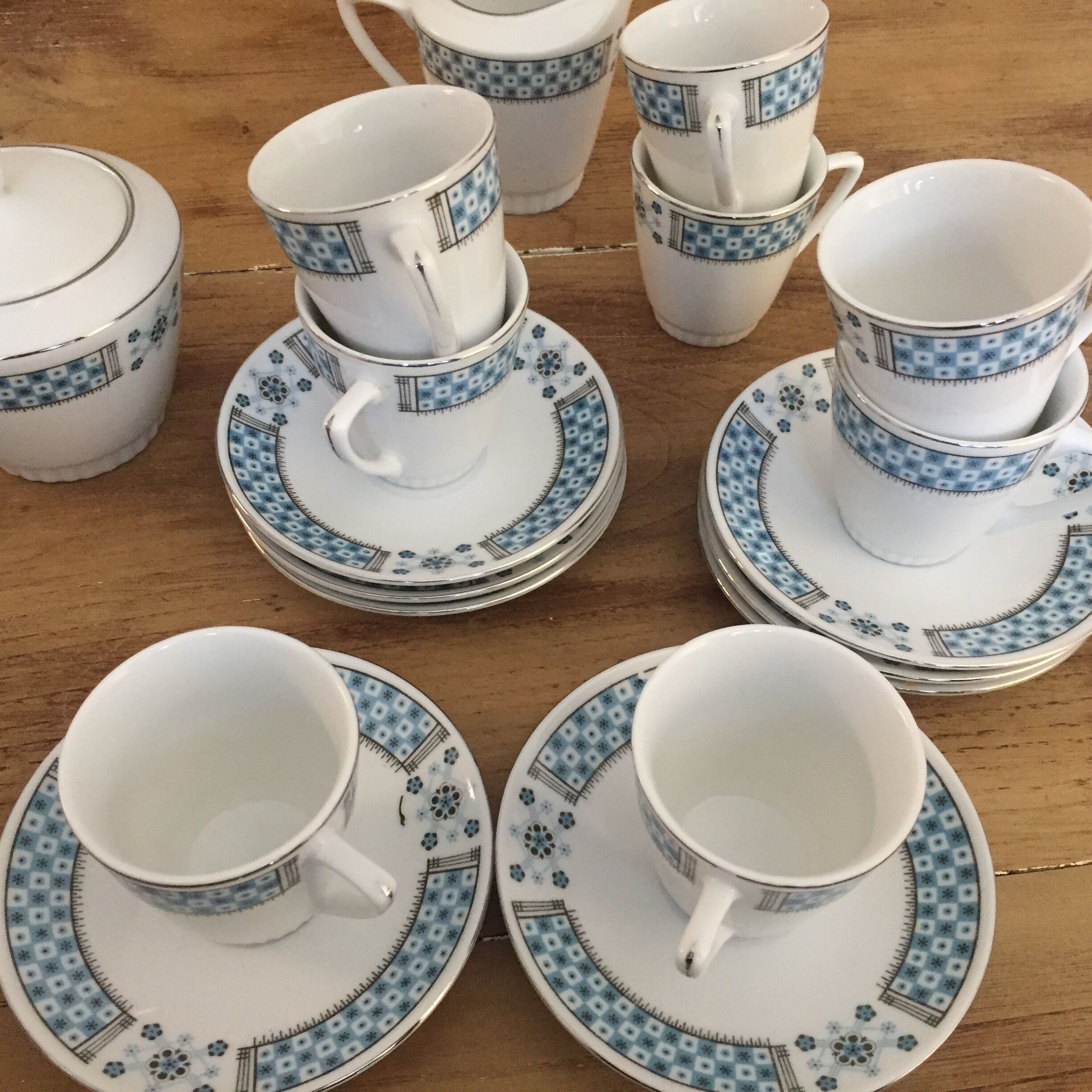 Coffee service China, 18 pieces