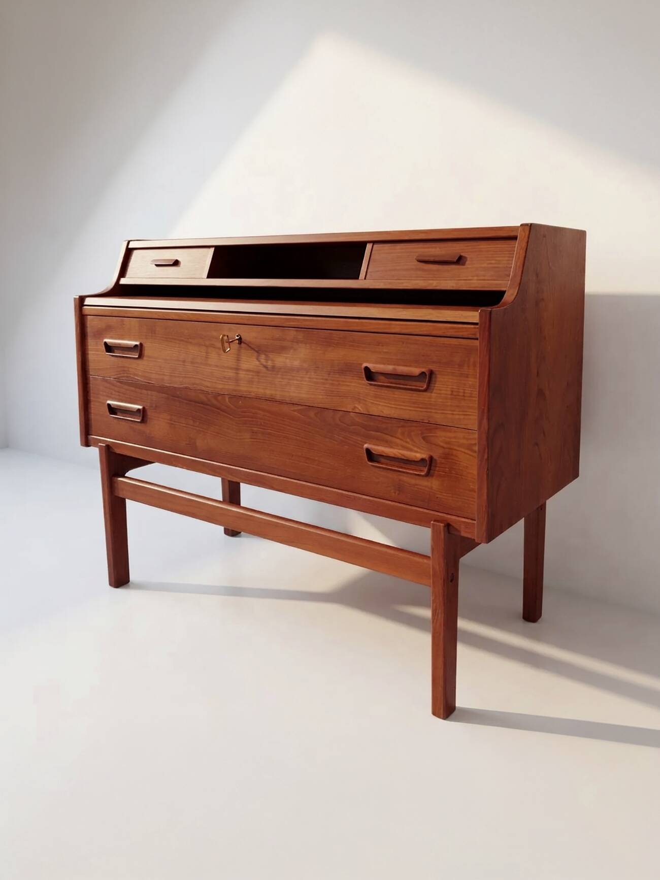 Secretary desk by Arne Wahl Iversen for Vinde Møbelfabrik