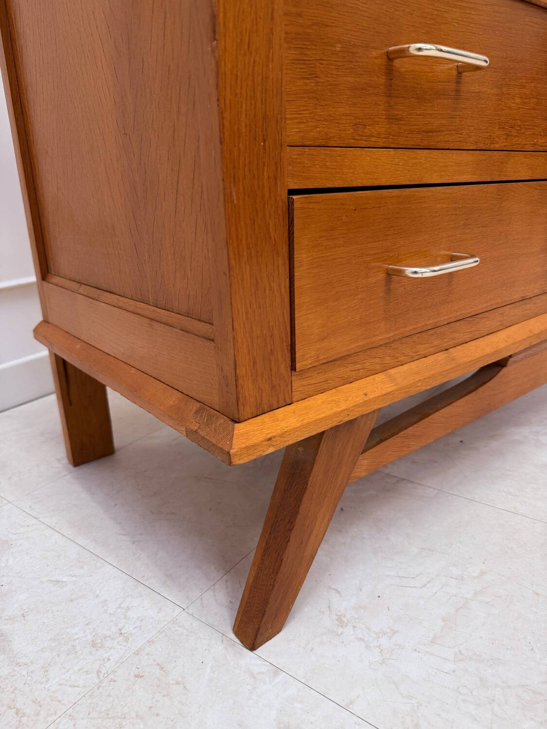 Vintage chest of drawers with tapered legs