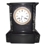 Black and green marble clock