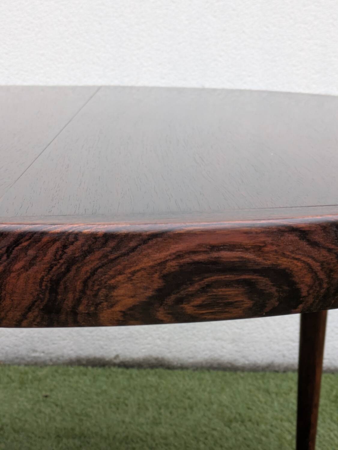 Extendable dining table in rosewood – Ib Kofod-Larsen – Denmark,