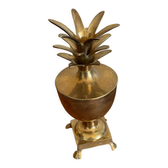 Empty box pineapple brass pocket