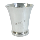 Timbale sur piedouche en metal argenté "Monique" ravinet denfer