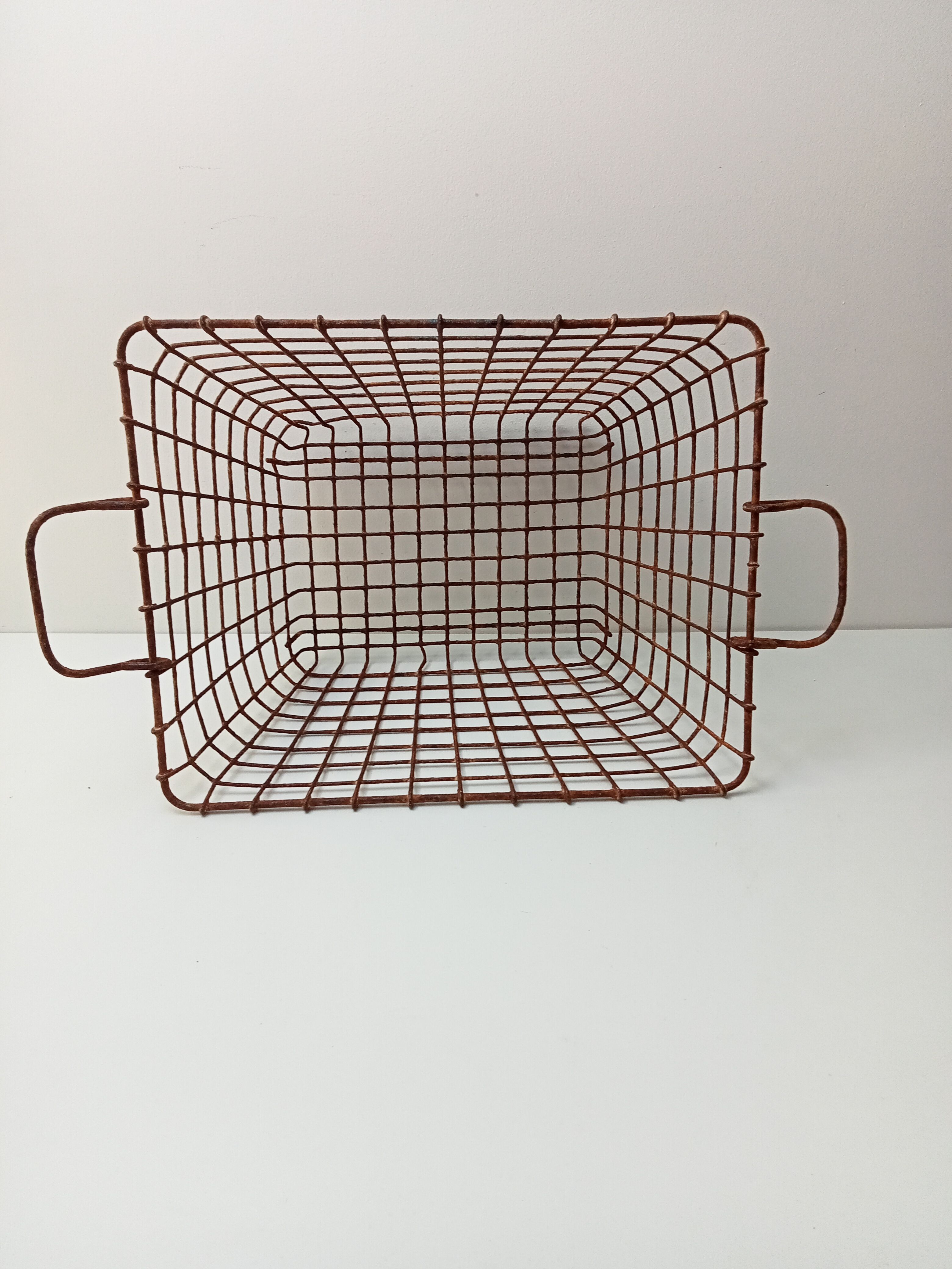 Basket for oil "manna"