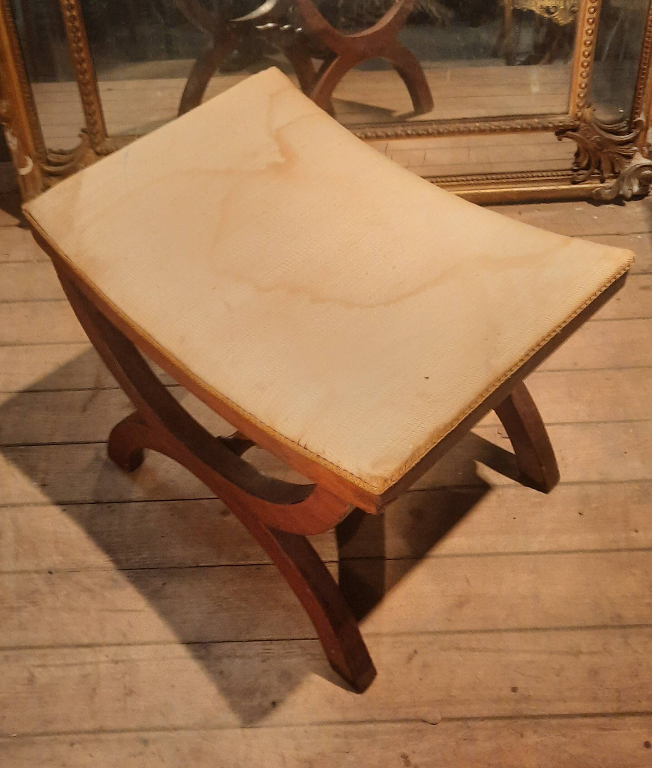 Stool X from the nineteenth century