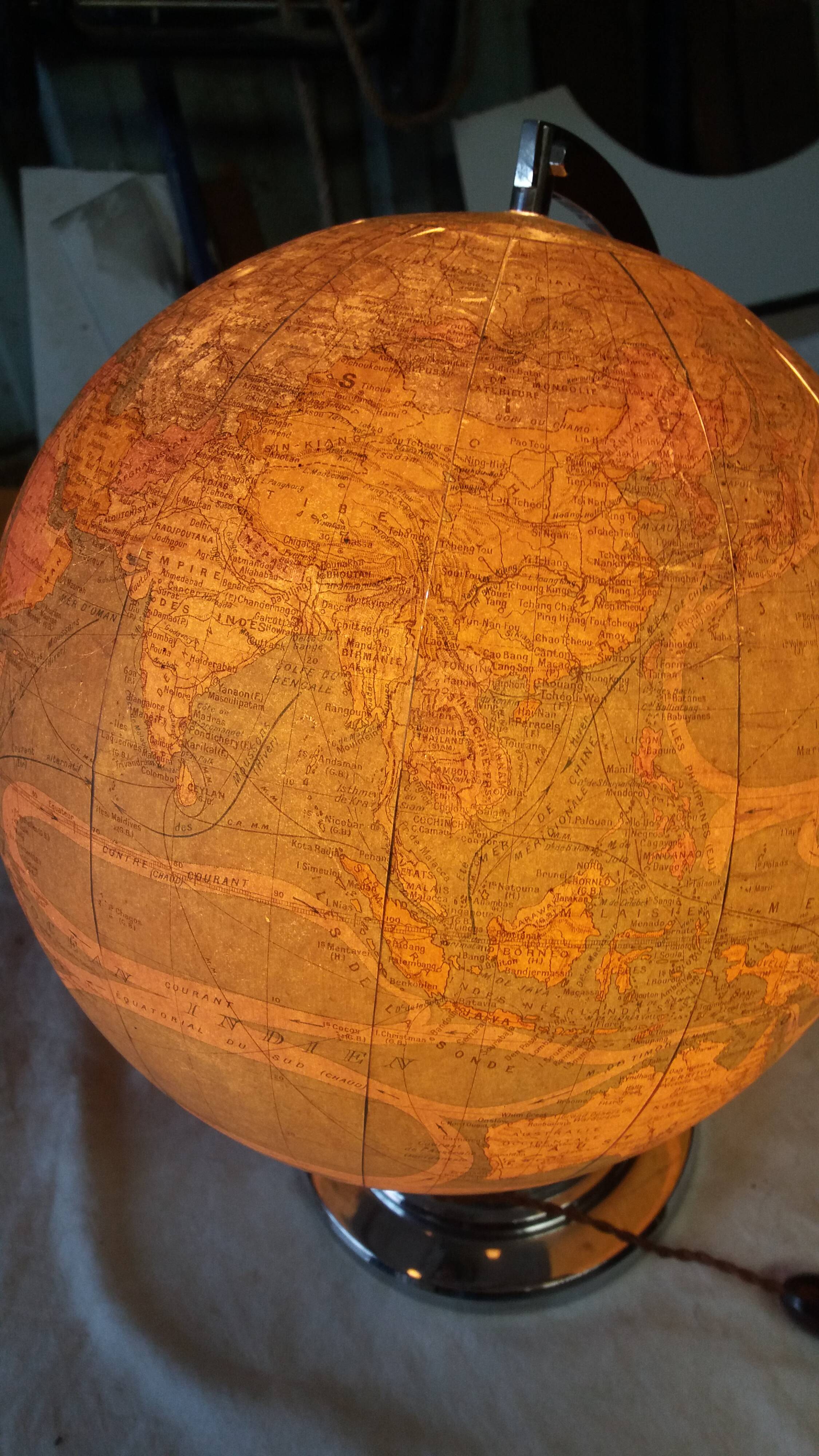 Perrina globe, 1950s