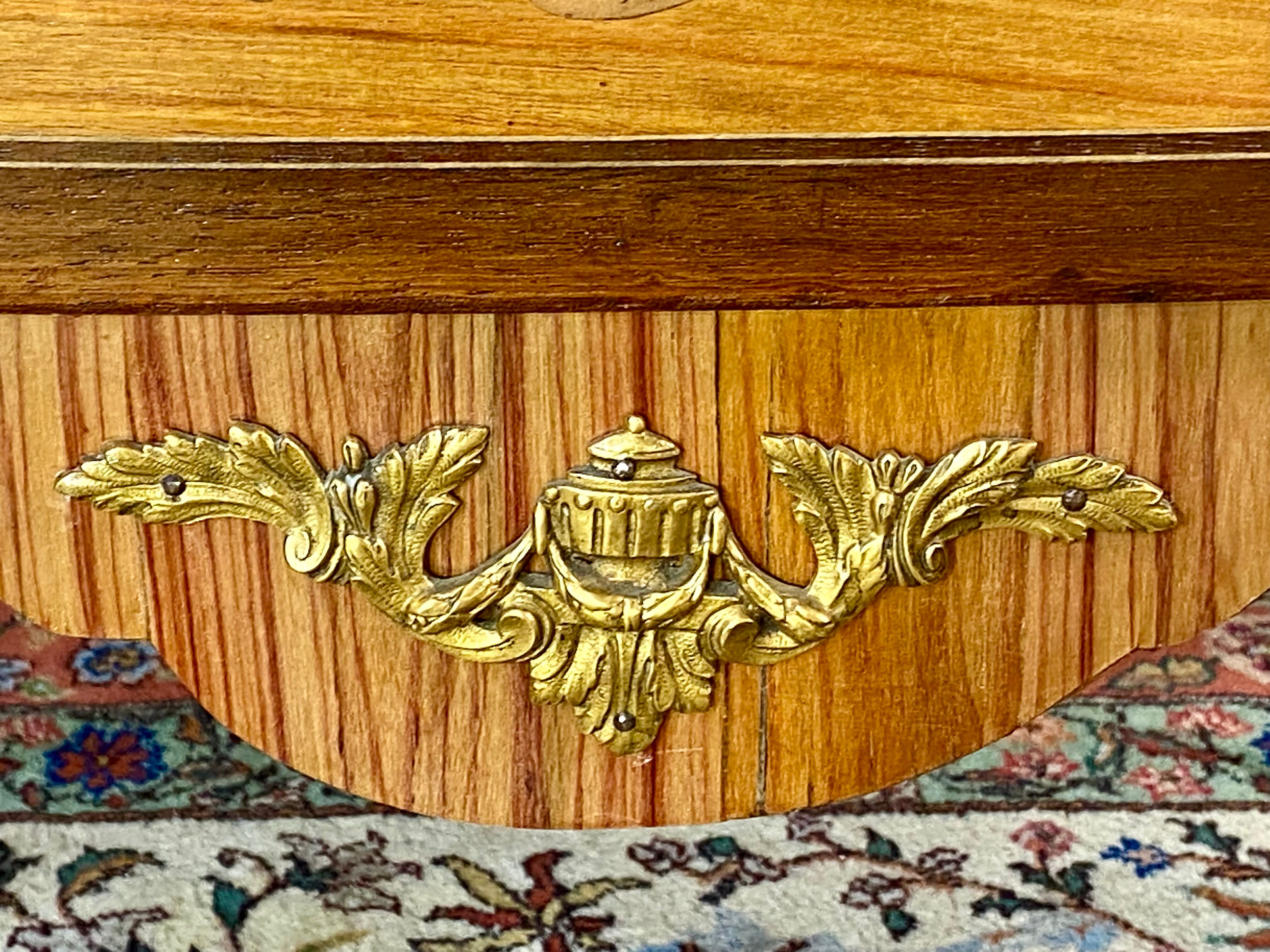 Commode Transition pink marble top Breche d'Aleppo