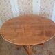 Drop-leaf gateleg table