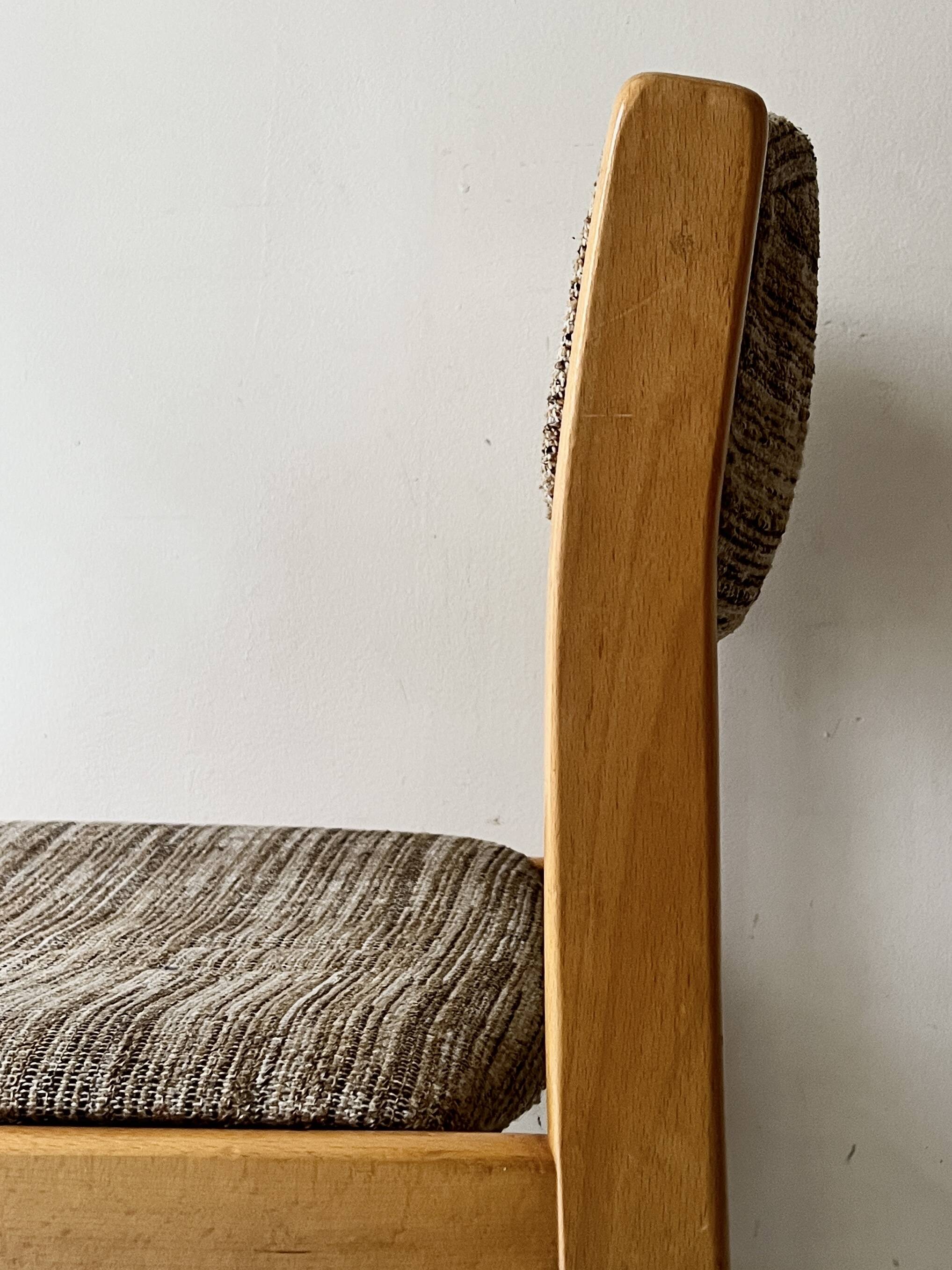 Set of 6 mid-century chairs in honey wood and tweed, 1970 design by dlg Regain.