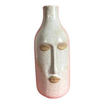 Anthropomorphic face vase